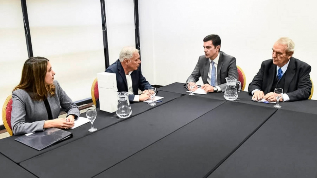 Gobernador Urtubey y Juan Notaro, presidente ejecutivo de FONPLATA, repasaron proyectos de integración fronteriza financiados por este Banco de Desarrollo