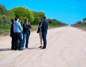 El gobernador Leandro Zdero junto a FONPLATA y funcionarios de Naci&oacute;n, estuvieron en Miraflores para avanzar en el proyecto de financiamiento internacional de la Ruta Provincial N&deg;9, en el tramo Miraflores &ndash; Las Hacheras.